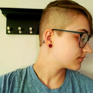 Meet your Posher, Taylor